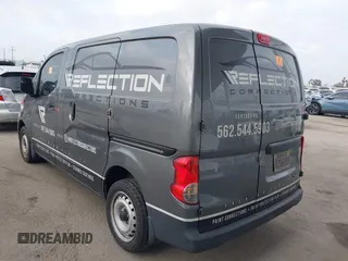 2021 Nissan NV200 SV z VIN 3N6CM0KN2MK690257, wystawiony jako IAAI lot #42086985 z przebiegiem 63 614 mil mil oraz . Historia ofert i sprzedaży dostępna na DreamBid. Obrazek 3.