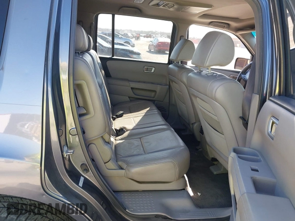2011 Honda Pilot EX-L with VIN 5FNYF3H64BB056071, listed as a IAAI auction lot 41841047 with 112,114 mi miles and . Bid and sale history available at carsss.com. Image 8.