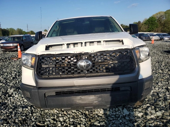 2018 Toyota Tundra 4WD Truck SR with VIN 5TFCY5F13JX022912, listed as a Copart auction lot 52206525 with 246,453 mi miles and Clean Title. Bid and sale history available at carsss.com. Image 5.