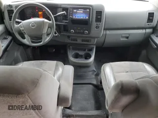 2020 Nissan NV Cargo SV z VIN 1N6BF0KM5LN806590, wystawiony jako Copart lot #72589354 z przebiegiem 21 130 mil mil oraz Szkoda całkowita • Salvage title. Historia ofert i sprzedaży dostępna na DreamBid. Obrazek 8.
