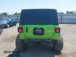 2018 Jeep Wrangler Sport with VIN 1C4GJXAG1JW271695, listed as a IAAI auction lot 42472603 with 105,460 mi miles and . Bid and sale history available at DreamBid. Image 17.