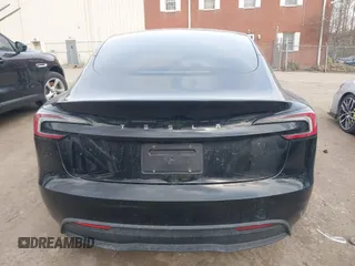 2024 Tesla Model 3 z VIN 5YJ3E1EA8RF755840, wystawiony jako IAAI lot #41677744 z przebiegiem 9 695 mil mil oraz . Historia ofert i sprzedaży dostępna na DreamBid. Obrazek 15.
