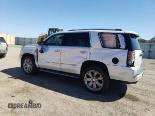 2018 GMC Yukon Denali with VIN 1GKS1CKJ8JR231789, listed as a Copart auction lot 45655024 with 76,085 mi miles and Salvage Title. Bid and sale history available at carsss.com. Image 2.