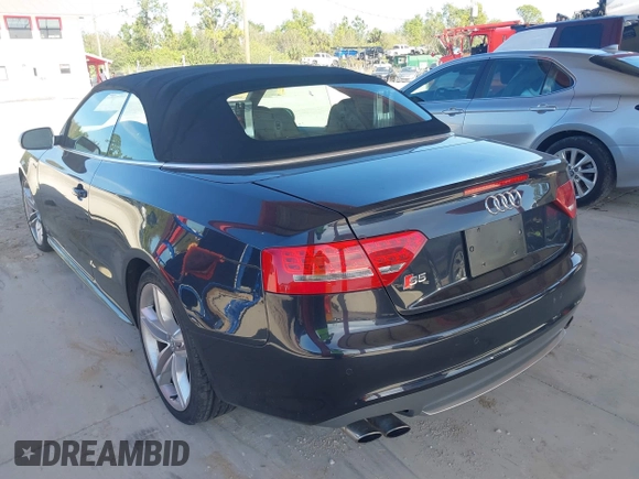 2012 Audi S5 Premium Plus z VIN WAUCGAFH9CN007433, wystawiony jako IAAI lot #41250787 z przebiegiem 107 140 mil mil oraz . Historia ofert i sprzedaży dostępna na DreamBid. Obrazek 3.