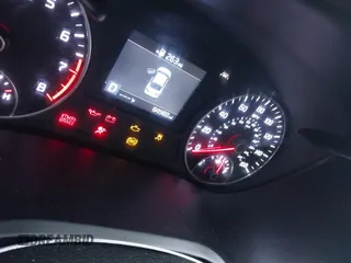 2019 Kia Optima LX with VIN 5XXGT4L37KG312708, listed as a IAAI auction lot 41518703 with 84,983 mi miles. Bid and sale history available at carsss.com. Image 16.