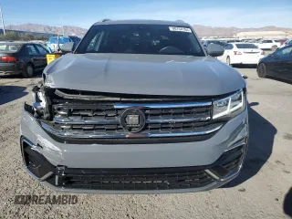 2021 Volkswagen Atlas SEL with VIN 1V2SE2CAXMC235406, listed as a Copart auction lot 80754164 with 31,527 mi miles and Salvage title. Bid and sale history available at DreamBid. Image 5.