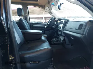 2005 Dodge 1500 SLT with VIN 1D7HA18D75S272401, listed as a IAAI auction lot 42122463 with 207,624 mi miles. Bid and sale history available at carsss.com. Image 5.