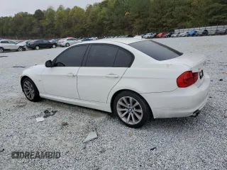 2011 BMW 3 Series 328i z VIN WBAPH7G53BNM58989, wystawiony jako Copart lot #79000604 z przebiegiem Nie podano mil oraz Nie do naprawy • Non repairable. Historia ofert i sprzedaży dostępna na DreamBid. Obrazek 2.