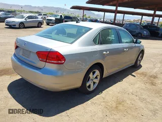 2012 Volkswagen Passat SE с VIN 1VWBH7A32CC026893, выставлен на аукционе IAAI как лот 42217416 с пробегом 197 271 миль миль и . История ставок и продаж доступна на DreamBid. Изображение 4.