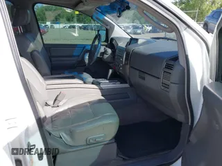 2005 Nissan Armada SE z VIN 5N1AA08B75N731103, wystawiony jako IAAI lot #42213623 z przebiegiem 161 968 mil mil oraz . Historia ofert i sprzedaży dostępna na DreamBid. Obrazek 5.