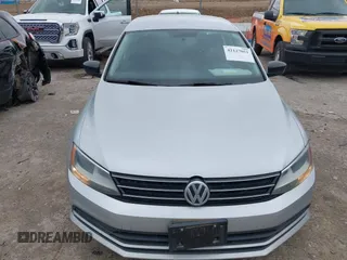2015 Volkswagen Jetta Sedan 1.8T SE with VIN 3VWD17AJ0FM309503, listed as a IAAI auction lot 42127051 with 223,725 mi miles. Bid and sale history available at carsss.com. Image 6.