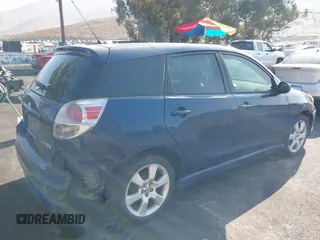 2006 Toyota Matrix STD with VIN 2T1KR32E46C609230, listed as a IAAI auction lot 40150644 with 183,550 mi miles. Bid and sale history available at carsss.com. Image 4.