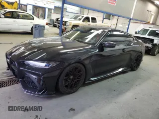 2023 BMW M4 Competition xDrive with VIN WBS43AZ09PCM46747, listed as a Copart auction lot 42452635 with 20,039 mi miles and Salvage Title. Bid and sale history available at carsss.com. Image 1.