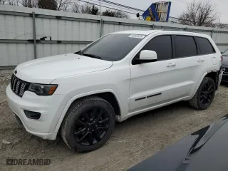 2018 Jeep Grand Cherokee Laredo E with VIN 1C4RJFAG5JC367110, listed as a Copart auction lot 43353555 with 104,012 mi miles and Salvage Title. Bid and sale history available at carsss.com. Image 1.