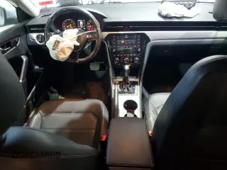2020 Volkswagen Passat SE z VIN 1VWWA7A37LC005706, wystawiony jako Copart lot #51041245 z przebiegiem 107 275 mil mil oraz Szkoda całkowita • Salvage title. Historia ofert i sprzedaży dostępna na DreamBid. Obrazek 8.