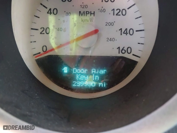 2006 Dodge Charger R/T with VIN 2B3KA53H26H361580, listed as a IAAI auction lot 40874293 with 239,930 mi miles. Bid and sale history available at carsss.com. Image 7.
