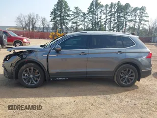 2023 Volkswagen Tiguan SE с VIN 3VV3B7AX1PM082647, выставлен на аукционе IAAI как лот 41795692 с пробегом 15 022 миль миль и . История ставок и продаж доступна на DreamBid. Изображение 14.
