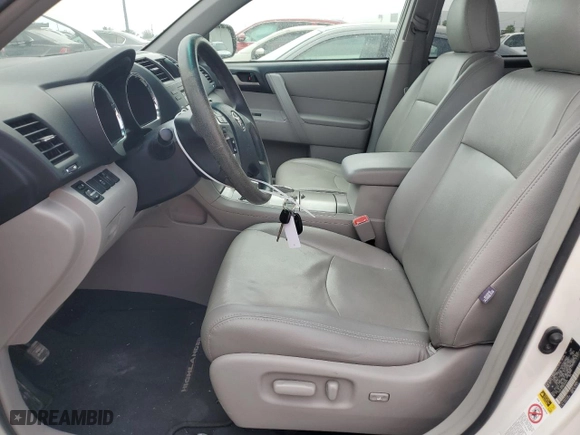 2011 Toyota Highlander with VIN 5TDZK3EH6BS026944, listed as a Copart auction lot 50164615 with 145,892 mi miles and Salvage Title. Bid and sale history available at carsss.com. Image 7.