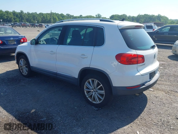 2012 Volkswagen Tiguan SE с VIN WVGBV7AX7CW527271, выставлен на аукционе IAAI как лот 42594294 с пробегом 147 594 миль миль и . История ставок и продаж доступна на DreamBid. Изображение 3.