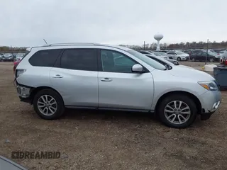 2016 Nissan Pathfinder Platinum with VIN 5N1AR2MM8GC658933, listed as a IAAI auction lot 41931265 with 117,274 mi miles. Bid and sale history available at carsss.com. Image 14.
