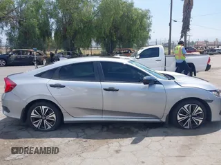 2018 Honda Civic EX-L z VIN JHMFC1F79JX037843, wystawiony jako IAAI lot #42121623 z przebiegiem 49 759 mil mil oraz . Historia ofert i sprzedaży dostępna na DreamBid. Obrazek 14.