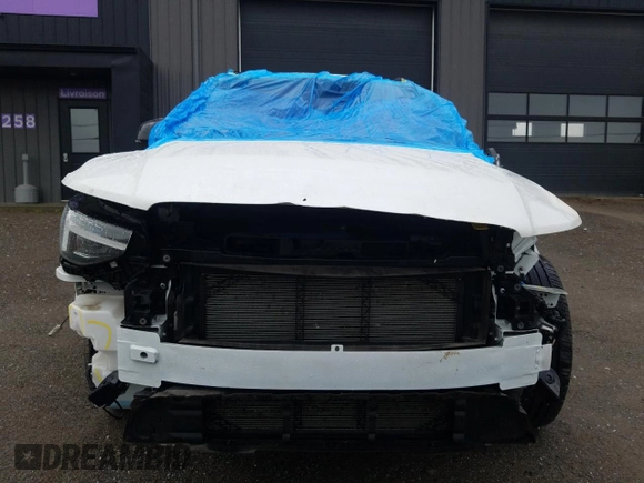 2023 Volvo XC40 Ultimate Dark Theme z VIN YV4L12UX8P2952575, wystawiony jako Copart lot #72947074 z przebiegiem Nie podano mil oraz Szkoda całkowita • Salvage title. Historia ofert i sprzedaży dostępna na DreamBid. Obrazek 5.