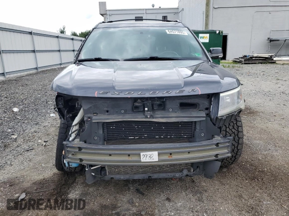 2017 Ford Explorer Sport z VIN 1FM5K8GT9HGD80193, wystawiony jako Copart lot #64571895 z przebiegiem 128 603 mil mil oraz Szkoda całkowita • Salvage title. Historia ofert i sprzedaży dostępna na DreamBid. Obrazek 5.