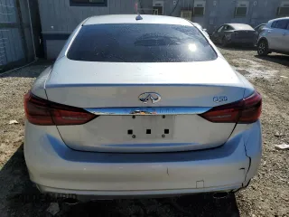 2018 Infiniti Q50 Luxe with VIN JN1CV7AP1JM241100, listed as a Copart auction lot 46480695 with 60,948 mi miles and Clean Title. Bid and sale history available at carsss.com. Image 6.