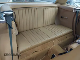1988 Mercedes-Benz 560 with VIN WDBBA48D4JA080448, listed as a IAAI auction lot 40978039 with 40,237 mi miles. Bid and sale history available at carsss.com. Image 8.