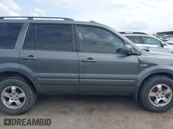 2008 Honda Pilot SE z VIN 5FNYF28398B002984, wystawiony jako IAAI lot #42105823 z przebiegiem 173 590 mil mil oraz . Historia ofert i sprzedaży dostępna na DreamBid. Obrazek 13.