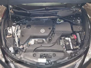 2013 Nissan Altima SV with VIN 1N4AL3AP8DN555186, listed as a IAAI auction lot 41576284 with 174,848 mi miles and . Bid and sale history available at carsss.com. Image 10.