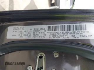 2020 Ram 1500 Tradesman z VIN 1C6RR6FT7LS146154, wystawiony jako IAAI lot #42040792 z przebiegiem 42 611 mil mil oraz . Historia ofert i sprzedaży dostępna na DreamBid. Obrazek 9.
