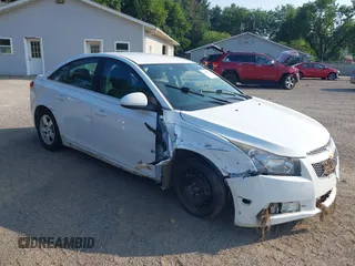 2014 Chevrolet Cruze 1LT с VIN 1G1PC5SB4E7481461, выставлен на аукционе IAAI как лот 42628673 с пробегом 164 689 миль миль и . История ставок и продаж доступна на DreamBid. Изображение 1.