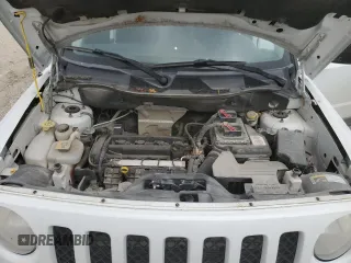 2014 Jeep Patriot Latitude with VIN 1C4NJPFAXED625758, listed as a Copart auction lot 51084625 with 186,517 mi miles and Salvage Title. Bid and sale history available at carsss.com. Image 13.