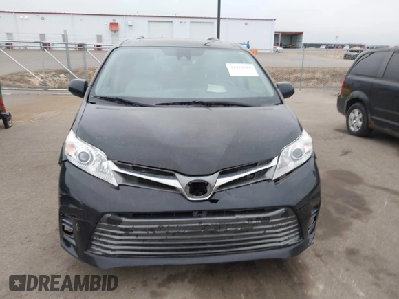 2019 Toyota Sienna XLE Auto Access Seat with VIN 5TDYZ3DC1KS979476, listed as a IAAI auction lot 41828688 with 86,389 mi miles. Bid and sale history available at carsss.com. Image 12.