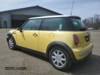2003 MINI Hardtop z VIN WMWRC33453TE14621, wystawiony jako Copart lot #51748165 z przebiegiem 114 327 mil mil oraz Szkoda całkowita • Salvage title. Historia ofert i sprzedaży dostępna na DreamBid. Obrazek 2.