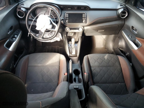 2018 Nissan Kicks SR with VIN 3N1CP5CUXJL528981, listed as a Copart auction lot 49956335 with 0 mi miles and Salvage Title. Bid and sale history available at carsss.com. Image 8.