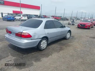 1998 Honda Accord LX с VIN 1HGCG5645WA110496, выставлен на аукционе IAAI как лот 42082333 с пробегом 169 674 миль миль и . История ставок и продаж доступна на DreamBid. Изображение 4.