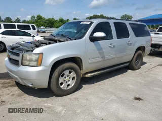 2011 Chevrolet Suburban LT z VIN 1GNSCJE00BR213311, wystawiony jako Copart lot #55612835 z przebiegiem 219 379 mil mil oraz Szkoda całkowita • Salvage title. Historia ofert i sprzedaży dostępna na DreamBid. Obrazek 1.