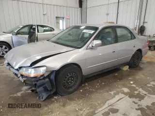 2001 Honda Accord LX z VIN 1HGCG16421A082965, wystawiony jako Copart lot #51826045 z przebiegiem 216 906 mil mil oraz Nie do naprawy • Non repairable. Historia ofert i sprzedaży dostępna na DreamBid. Obrazek 1.