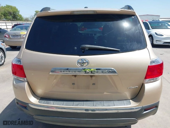 2011 Toyota Highlander Limited with VIN 5TDDK3EH2BS049549, listed as a IAAI auction lot 41838695 with 145,638 mi miles. Bid and sale history available at carsss.com. Image 16.