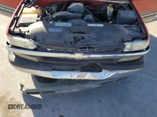 2000 Chevrolet Silverado 1500 LS with VIN 2GCEC19V4Y1223109, listed as a Copart auction lot 53562275 with 180,352 mi miles and Salvage Title. Bid and sale history available at carsss.com. Image 11.