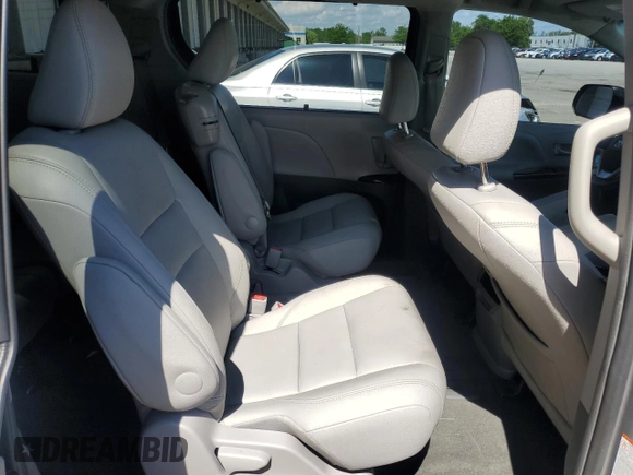 2017 Toyota Sienna XLE Auto Access Seat с VIN 5TDYZ3DC2HS817445, выставлен на аукционе Copart как лот 56551795 с пробегом 95 336 миль миль и Списание • Salvage title. История ставок и продаж доступна на DreamBid. Изображение 11.