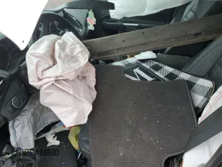 2019 Ford Escape Titanium с VIN 1FMCU9J92KUA82033, выставлен на аукционе Copart как лот 56686235 с пробегом Не указан миль и Списание • Salvage title. История ставок и продаж доступна на DreamBid. Изображение 7.