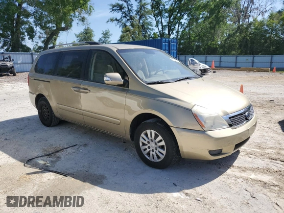 2011 Kia Sedona LX with VIN KNDMG4C7XB6389341, listed as a Copart auction lot 52114875 with 213,916 mi miles and Clean Title. Bid and sale history available at carsss.com. Image 4.