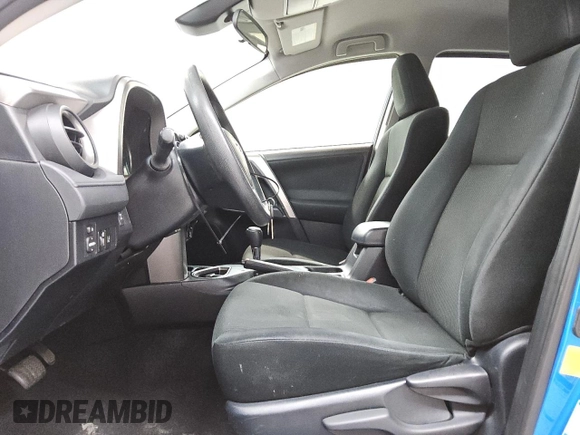 2018 Toyota RAV4 LE with VIN JTMBFREV5JD256838, listed as a Copart auction lot 48134385 with 59,831 mi miles and Clean Title. Bid and sale history available at DreamBid. Image 7.