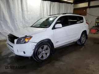 2008 Toyota RAV4 Sport z VIN JTMBD32V885189468, wystawiony jako Copart lot #66028185 z przebiegiem 141 097 mil mil oraz Szkoda całkowita • Salvage title. Historia ofert i sprzedaży dostępna na DreamBid. Obrazek 1.