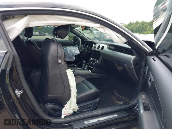 2021 Ford Mustang EcoBoost z VIN 1FA6P8TH4M5117245, wystawiony jako IAAI lot #39793267 z przebiegiem 15 913 mil mil oraz . Historia ofert i sprzedaży dostępna na DreamBid. Obrazek 5.