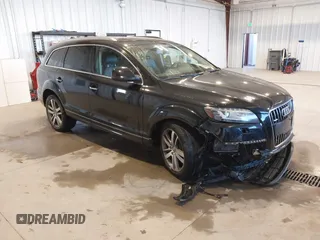2013 Audi Q7 3.0T Premium Plus with VIN WA1LGAFE8DD003853, listed as a IAAI auction lot 40675011 with 104,517 mi miles. Bid and sale history available at carsss.com. Image 1.