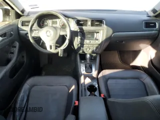 2013 Volkswagen Jetta SEL с VIN 3VWLX7AJ8DM407833, выставлен на аукционе Copart как лот 42220985 с пробегом 119 346 миль миль и Списание • Salvage title. История ставок и продаж доступна на DreamBid. Изображение 8.